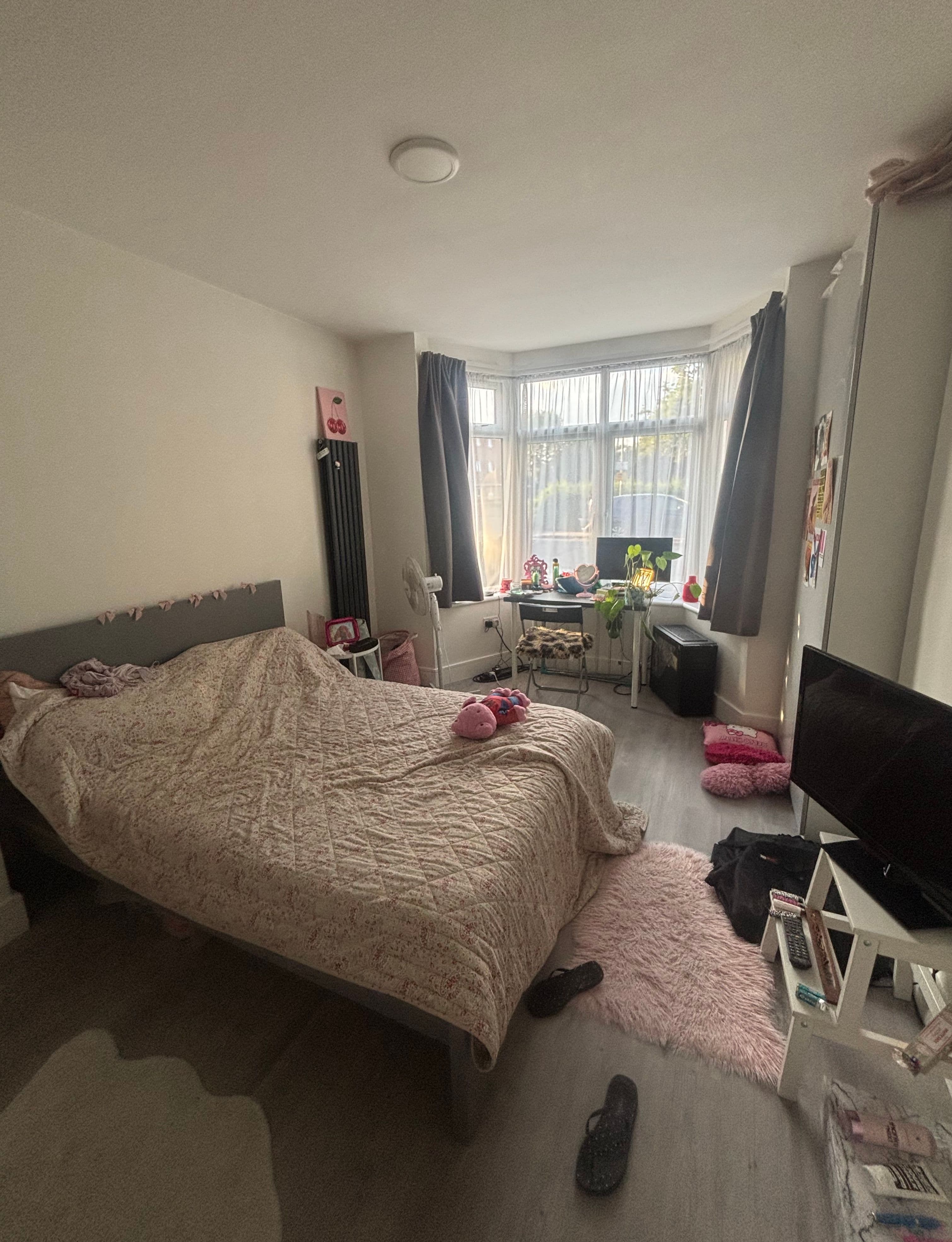 ROOM AVAILABLE IN NW - photo 1