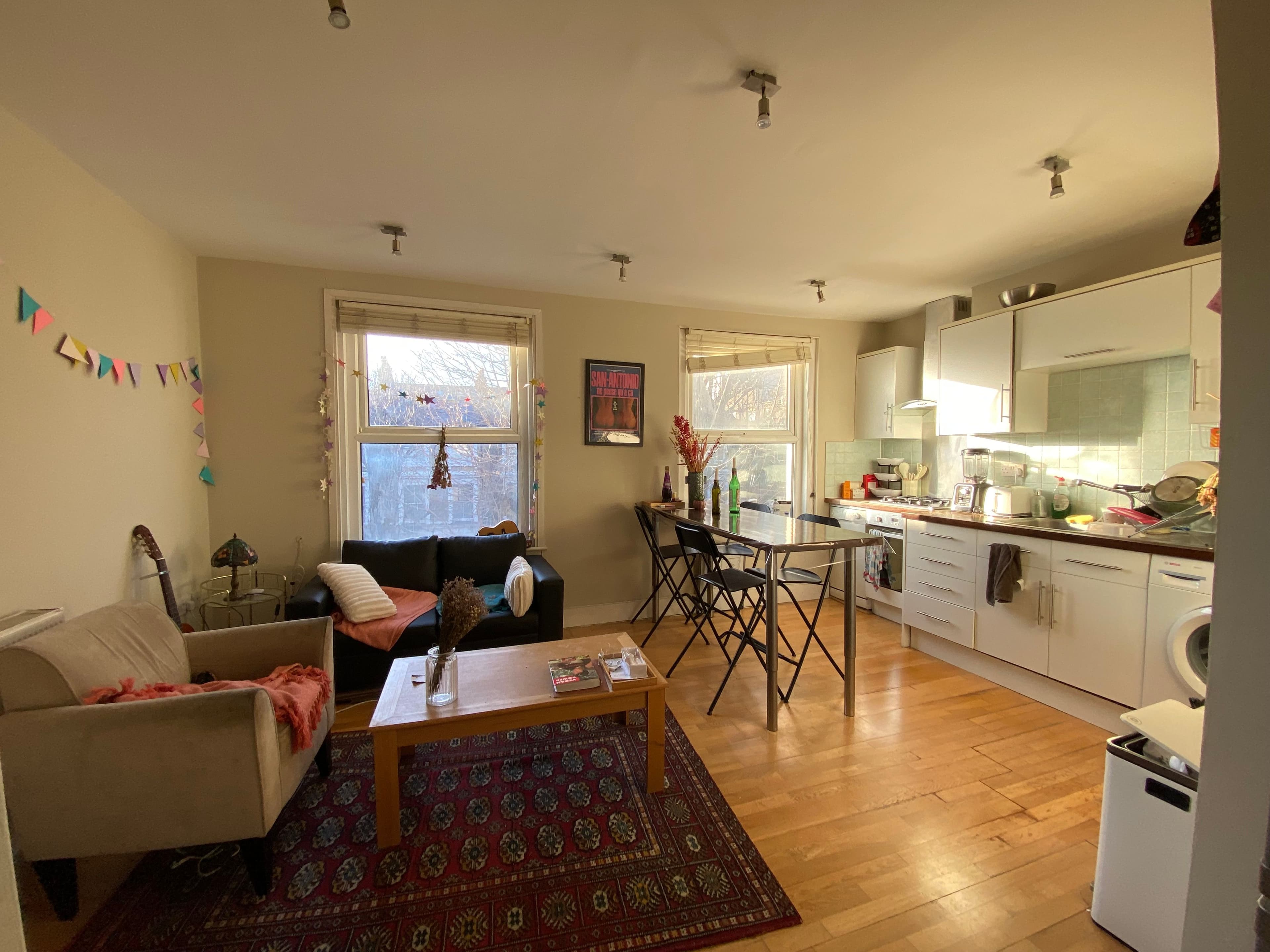 1 ensuite bedroom available in a 2 bed flat shepherds bush - photo 1