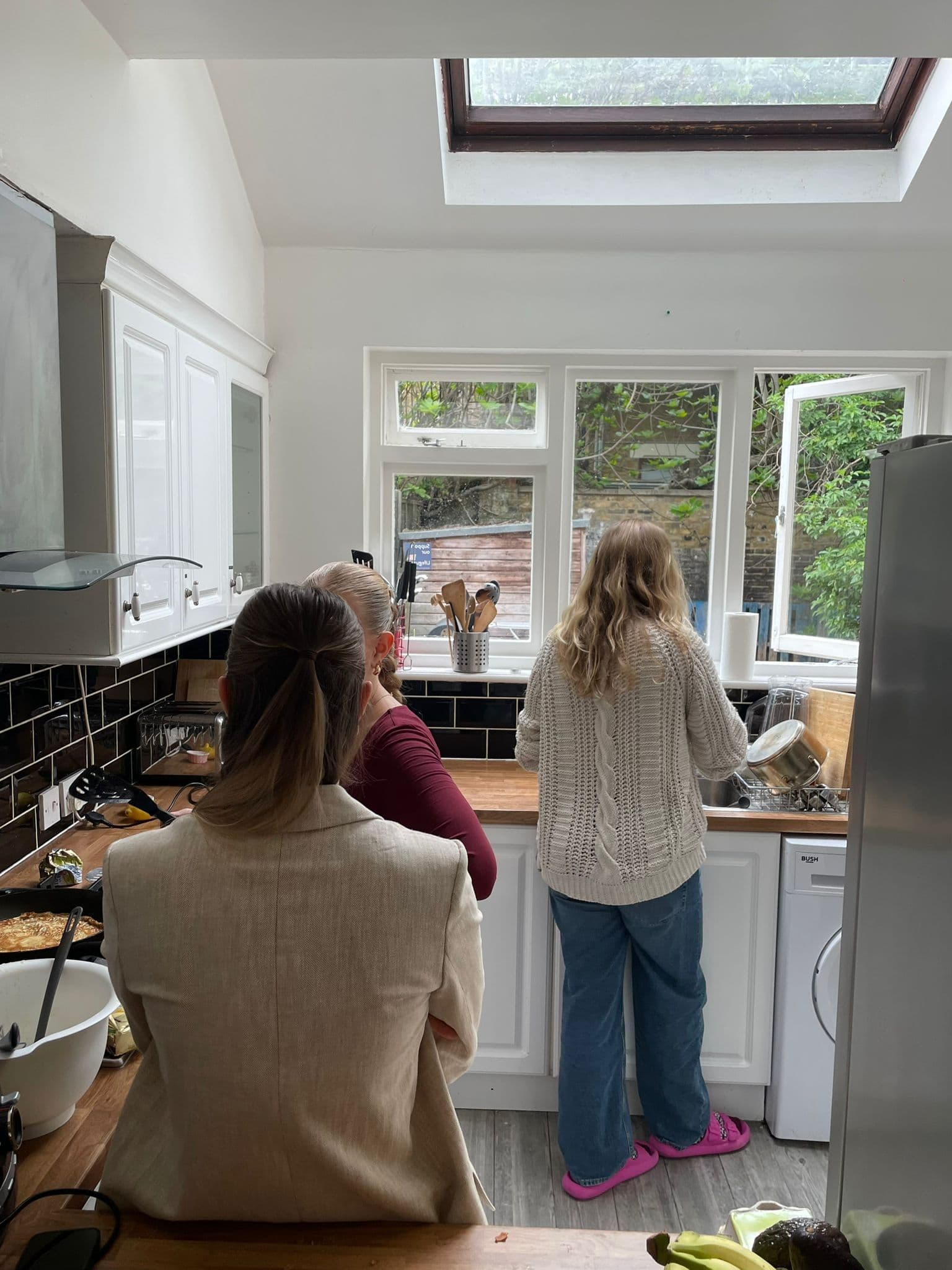 Looking for 2 Friendly Girls for our cosy house🩵 - photo 4