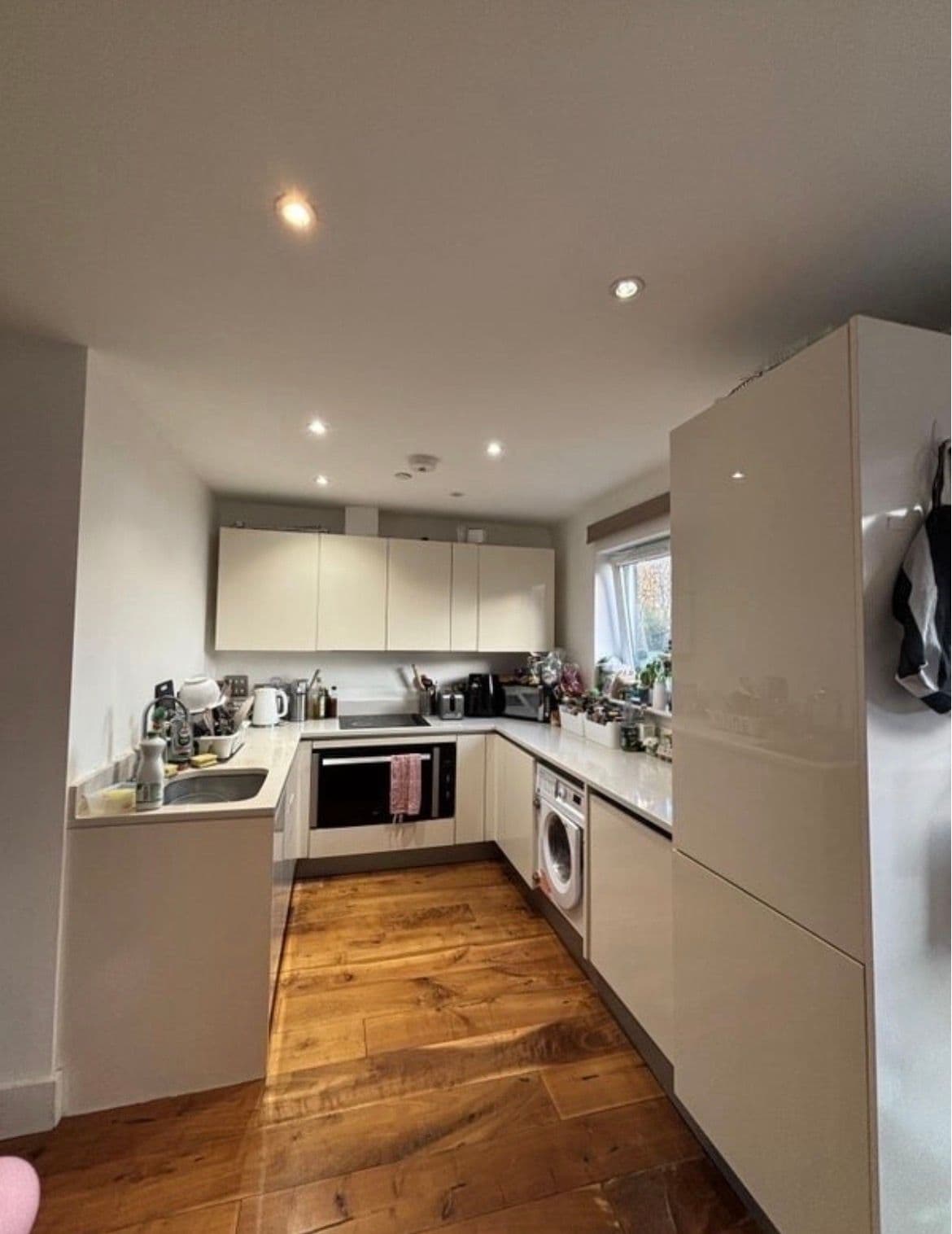 Small double room in Wood Green £600pm - photo 4