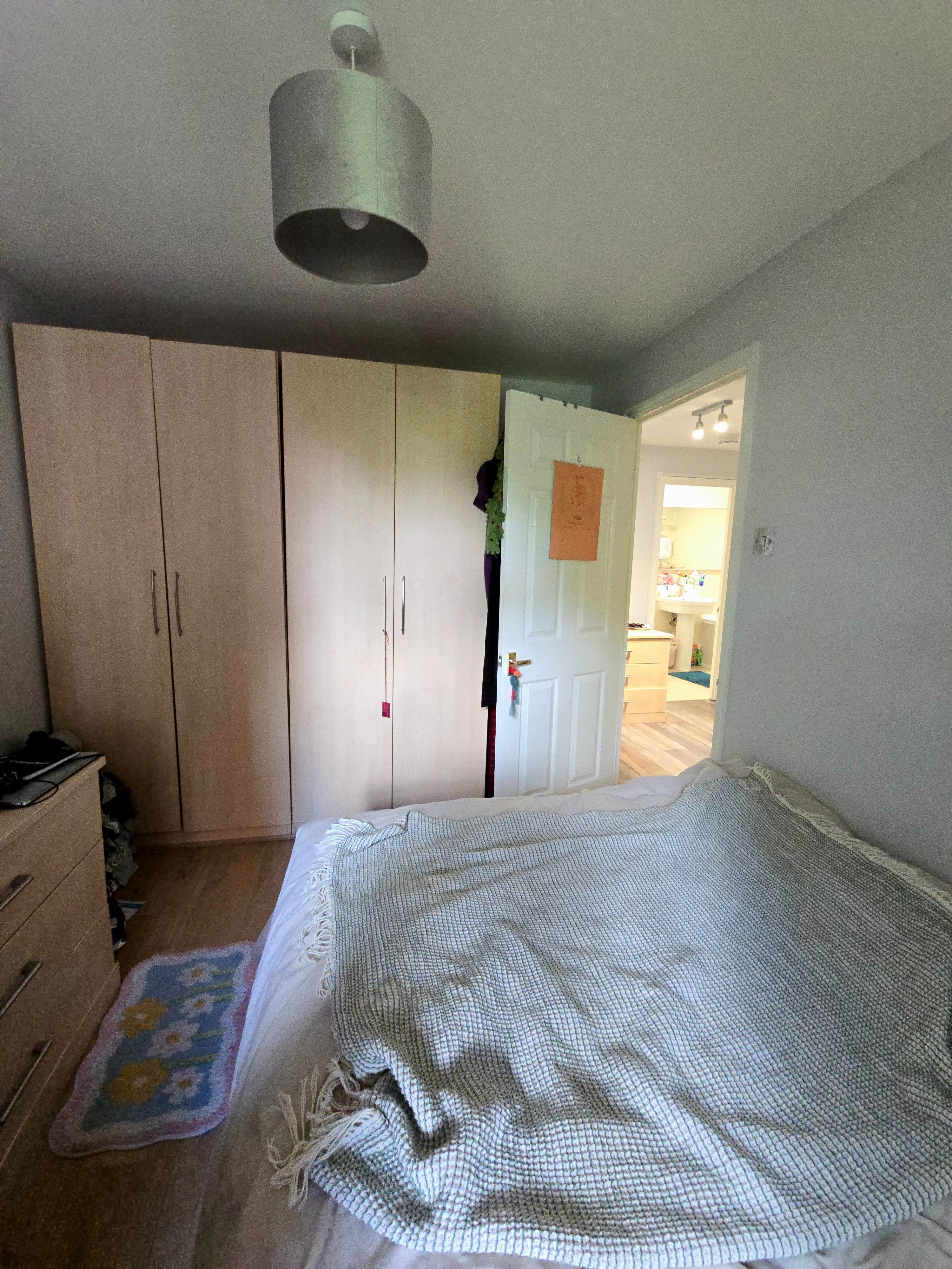 Single Room with Riverside View Woolwich - photo 3