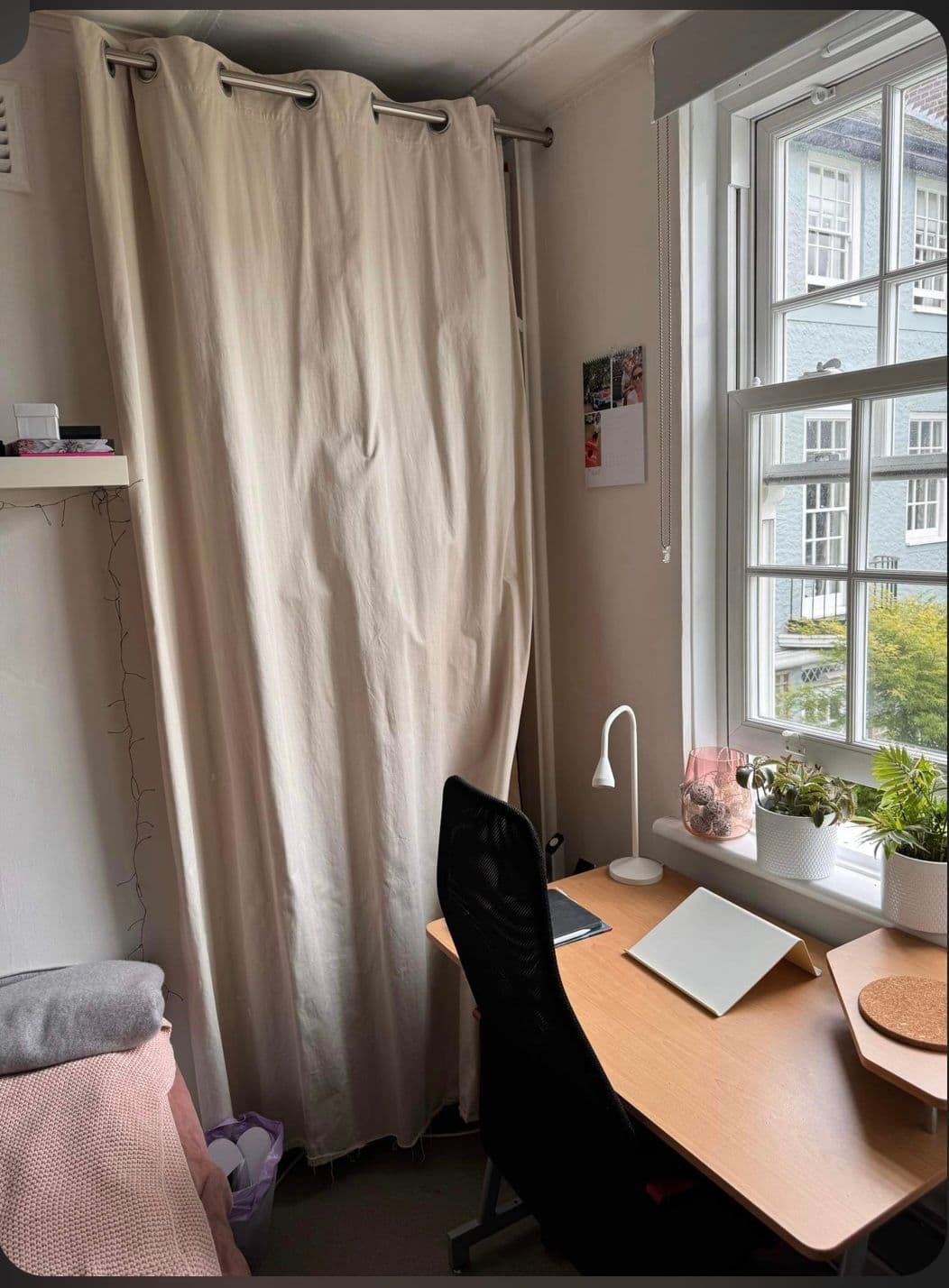 Double bedroom in Barons Court (2 bed 1 bath) - photo 4