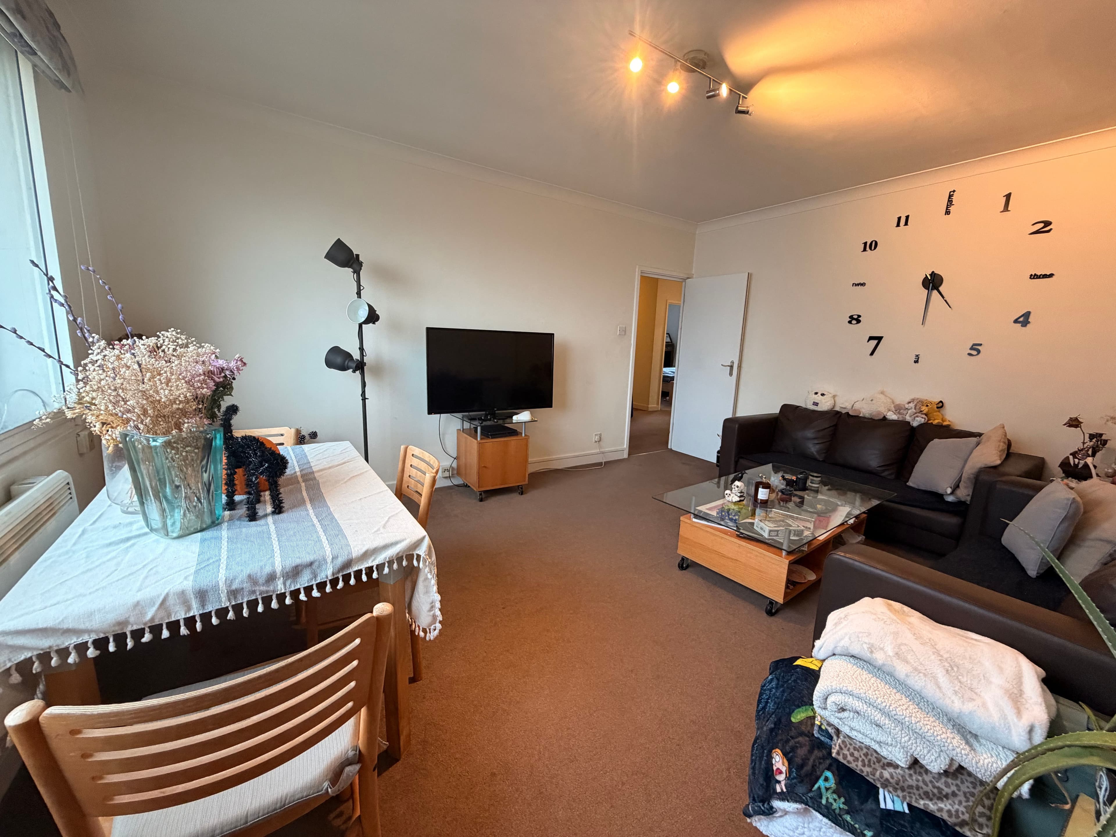 Double bedroom near Hampstead Heath - photo 3