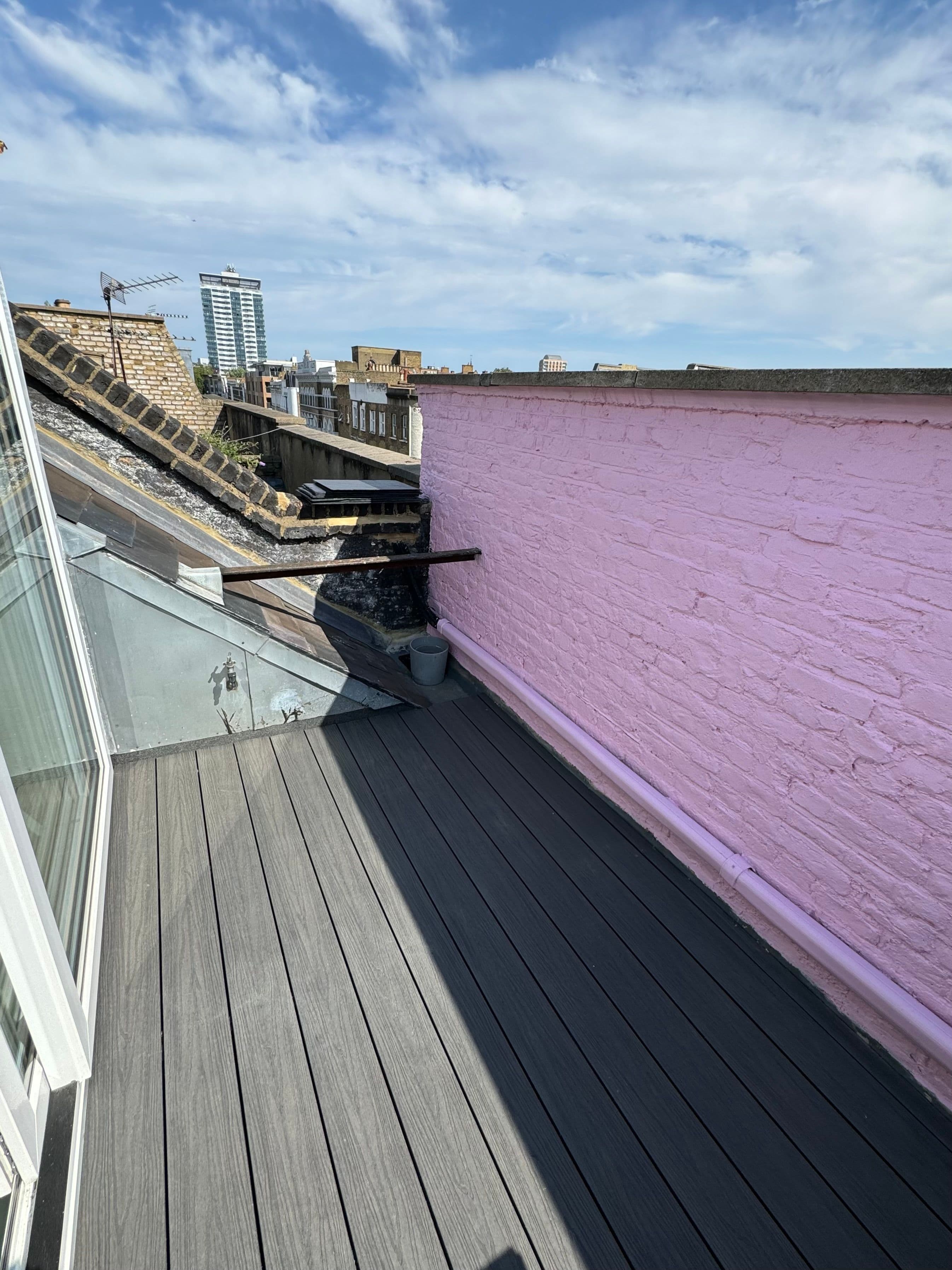 LARGE ENSUITE | PRIVATE BALCONY | BATTERSEA PARK — photo 2