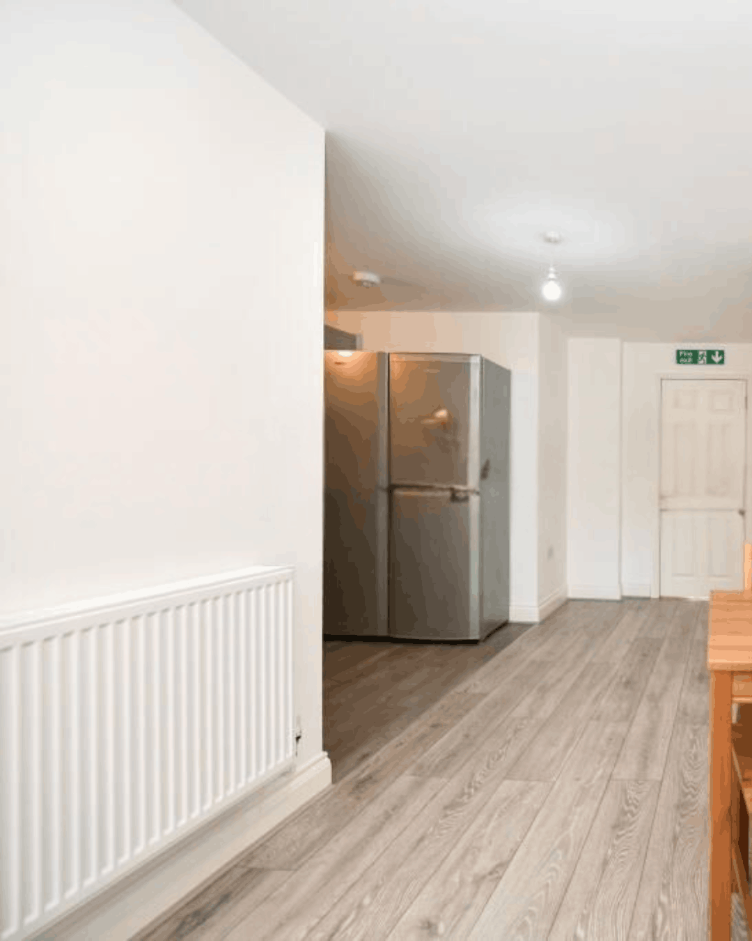 Double Bedroom, Private Bathroom in Island Gardens 🩷 - photo 1