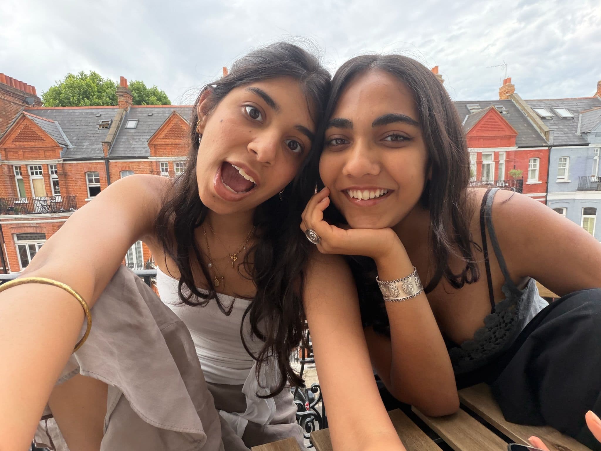 looking for flatmates/duos to join us! — photo 1