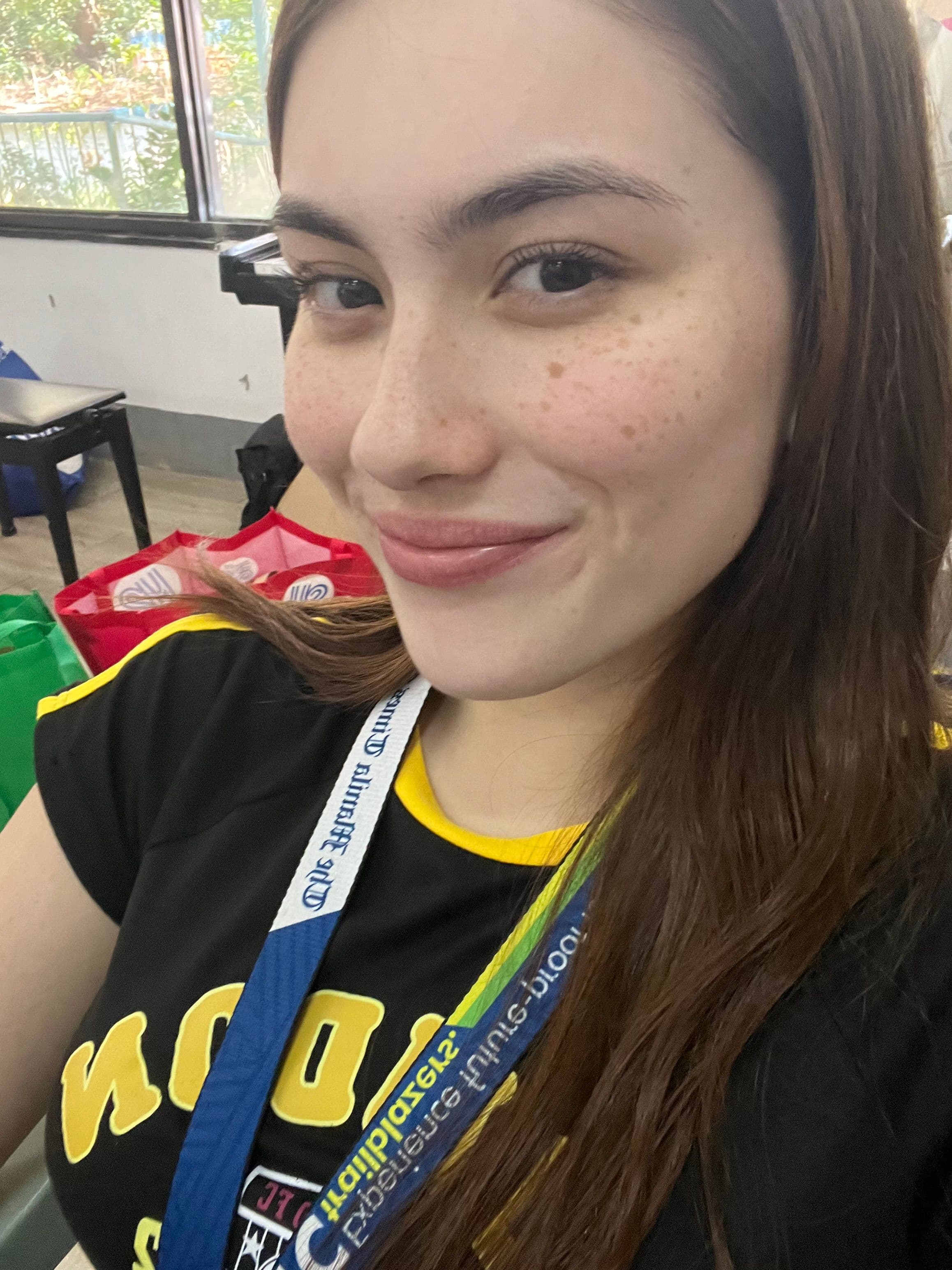 Friendly British, Filipino looking for female flatshare in London (2027 move) - photo 1