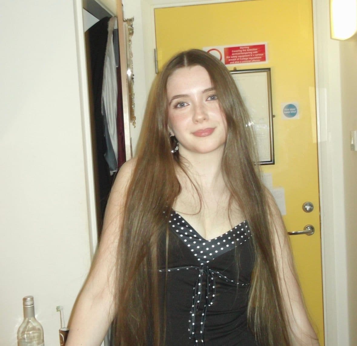 Looking for a female-only house - photo 2