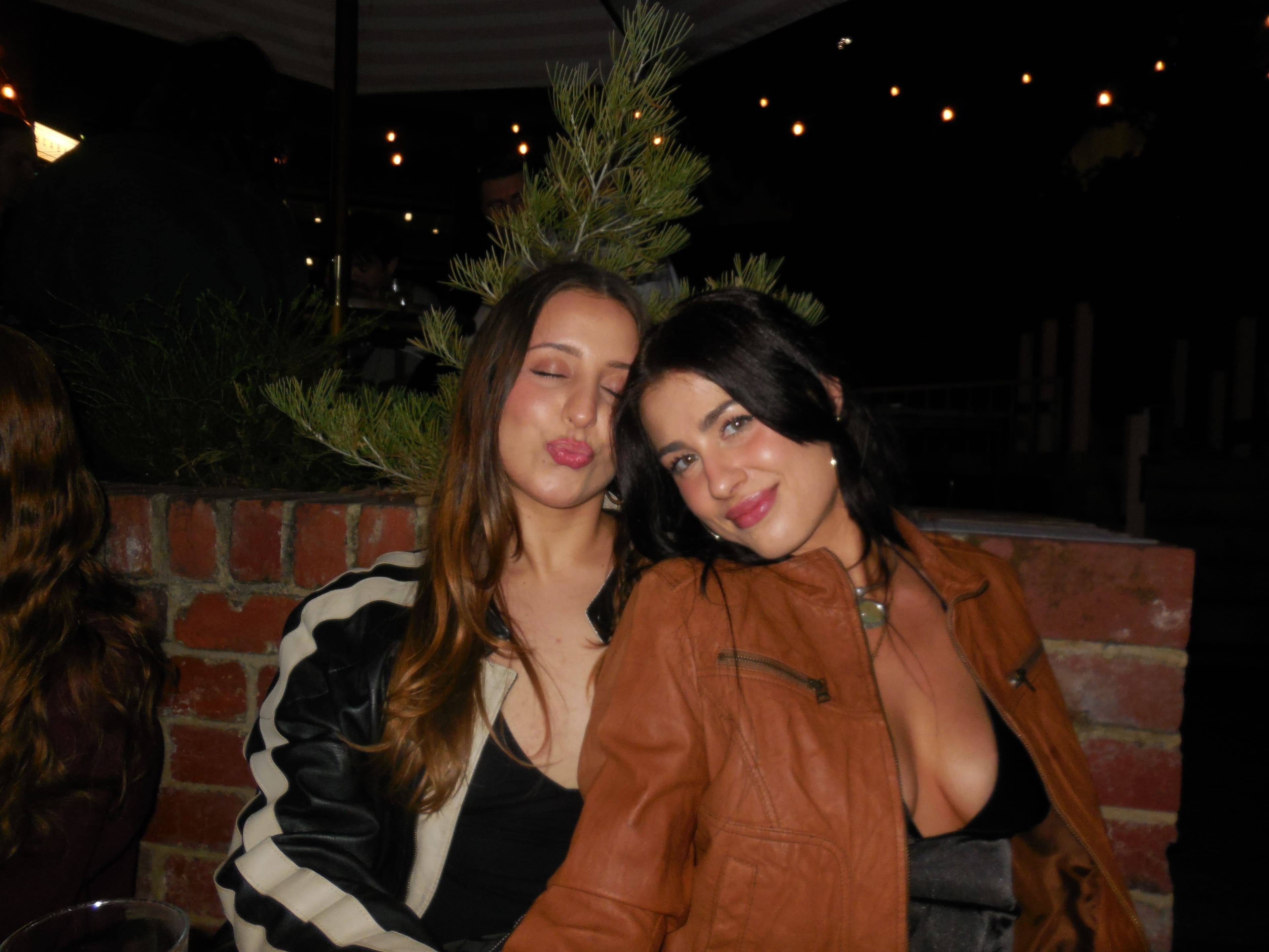 26YO girl looking for double room in fun, girly sharehouse - photo 3
