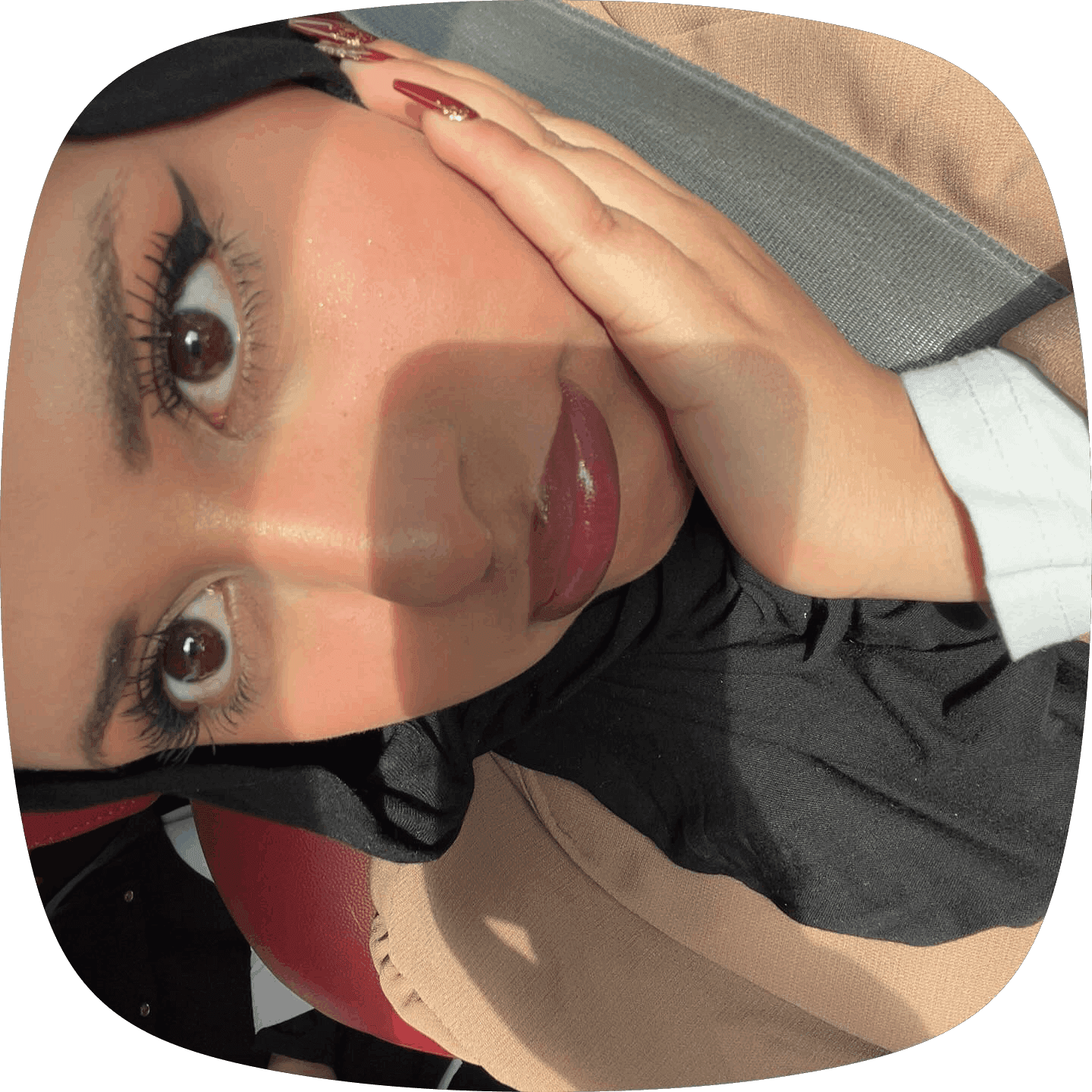 Nour - photo 2