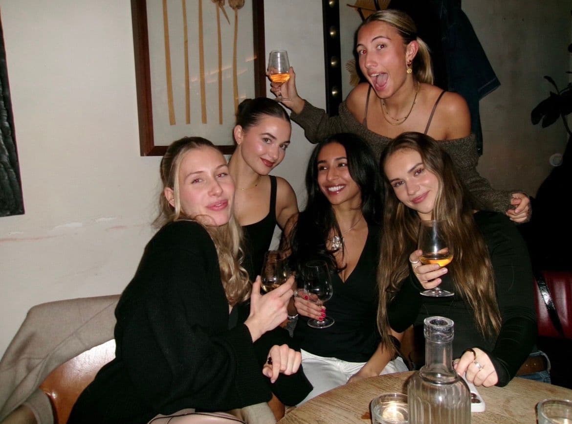 23 yr old looking for a friendly flat⭐️ - photo 2
