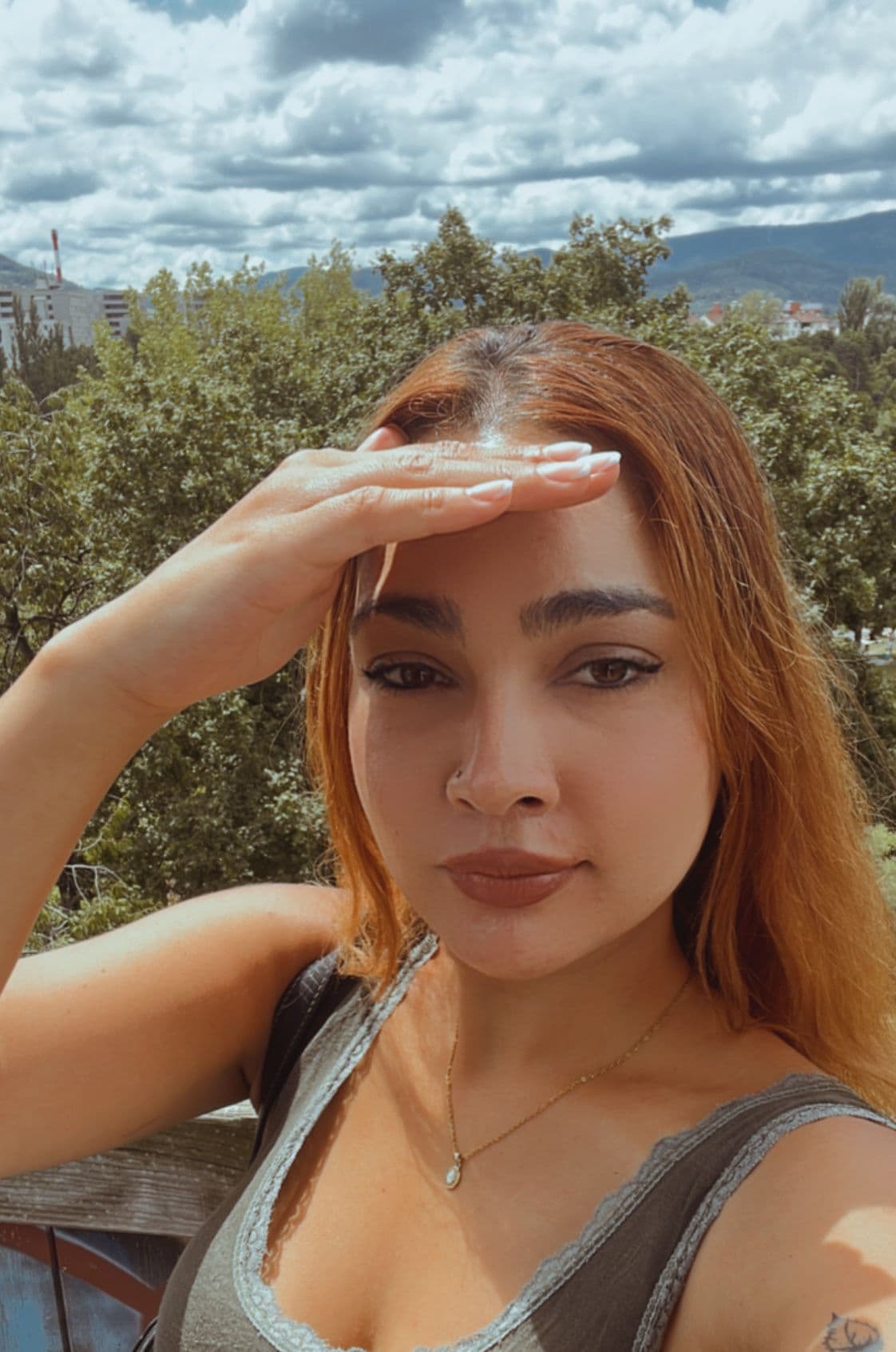 27 yo looking for a friendly flat share in North East London 🌻 - photo 1