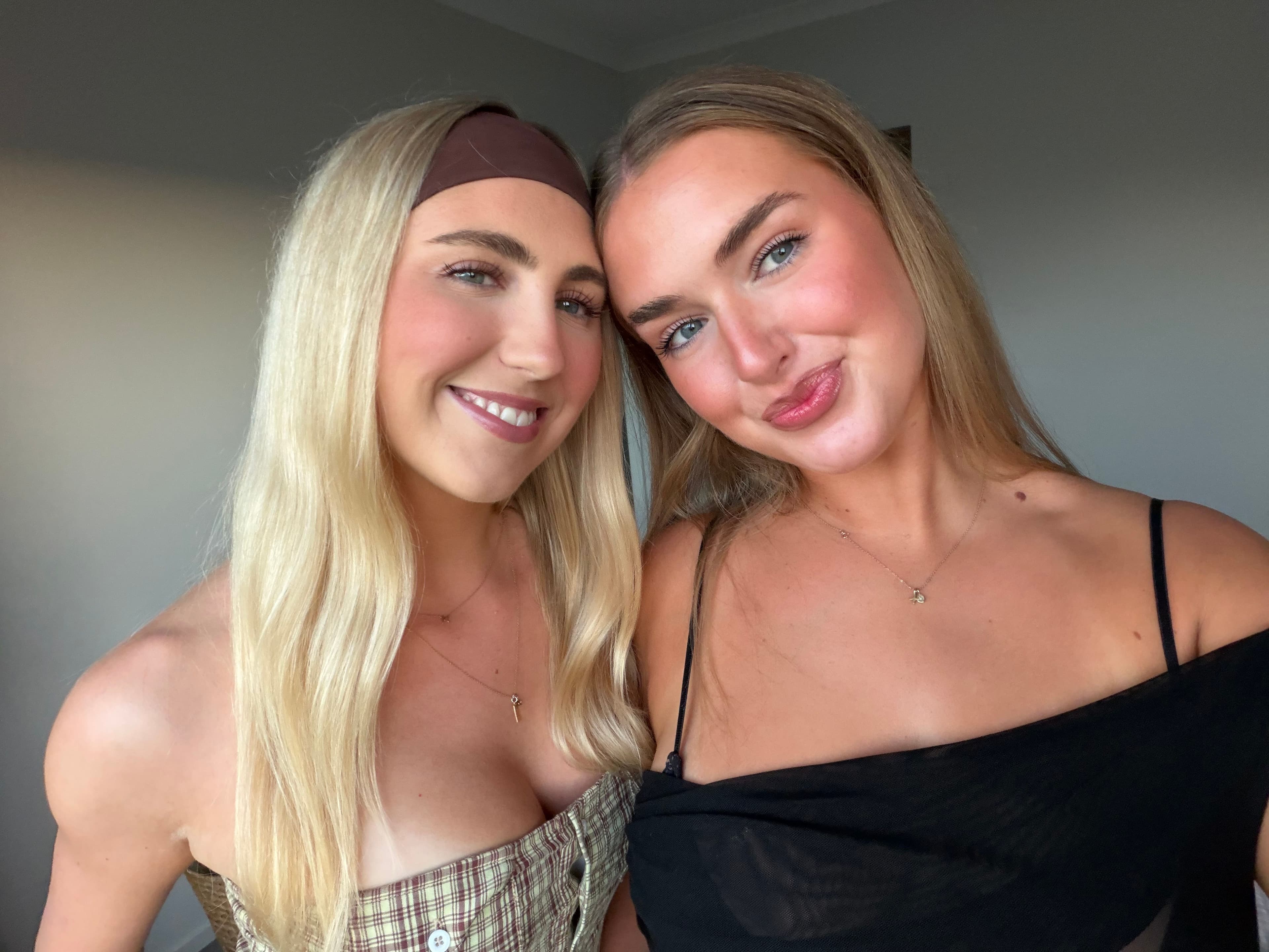 2 Aussie girls looking for 2 rooms! — photo 3