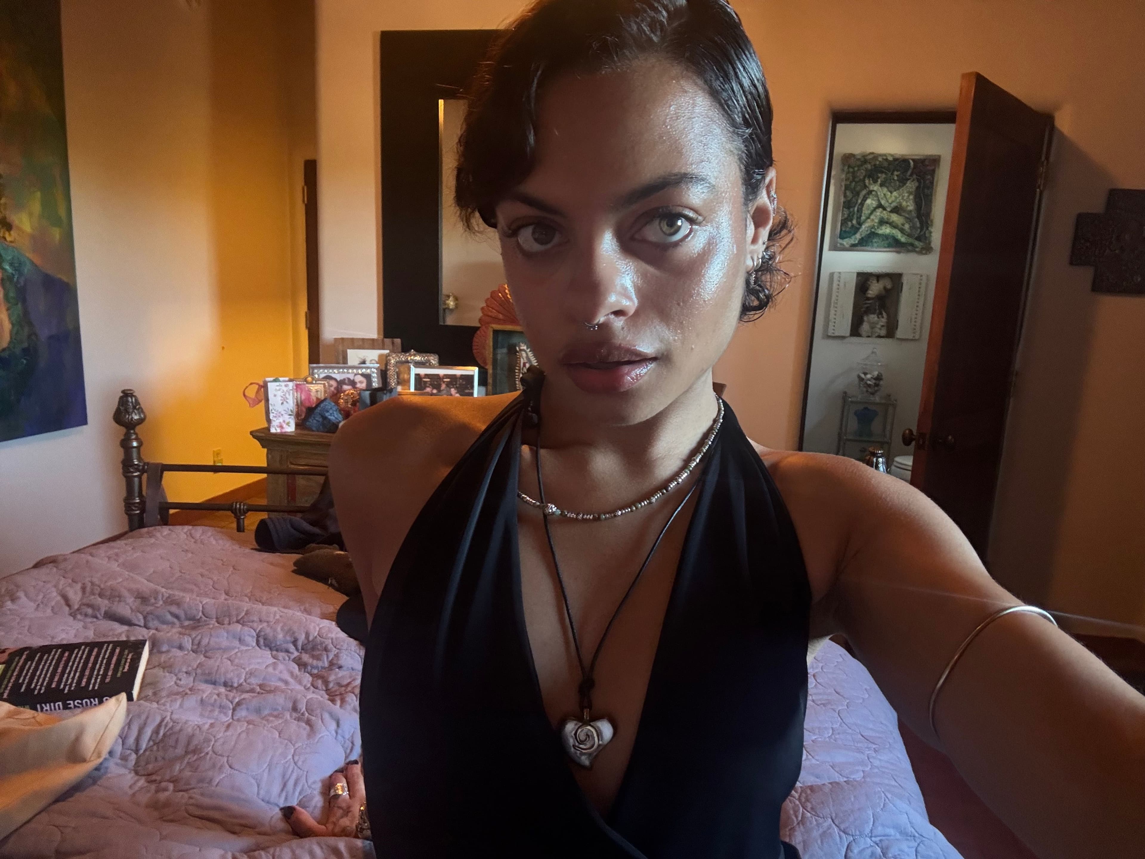 25yo Creative Looking for a Home🖤 - photo 3