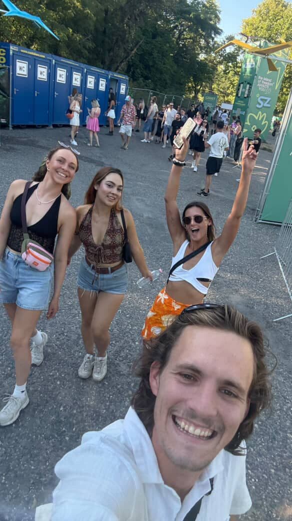 27 yo looking for a friendly flat share in North East London 🌻 - photo 3