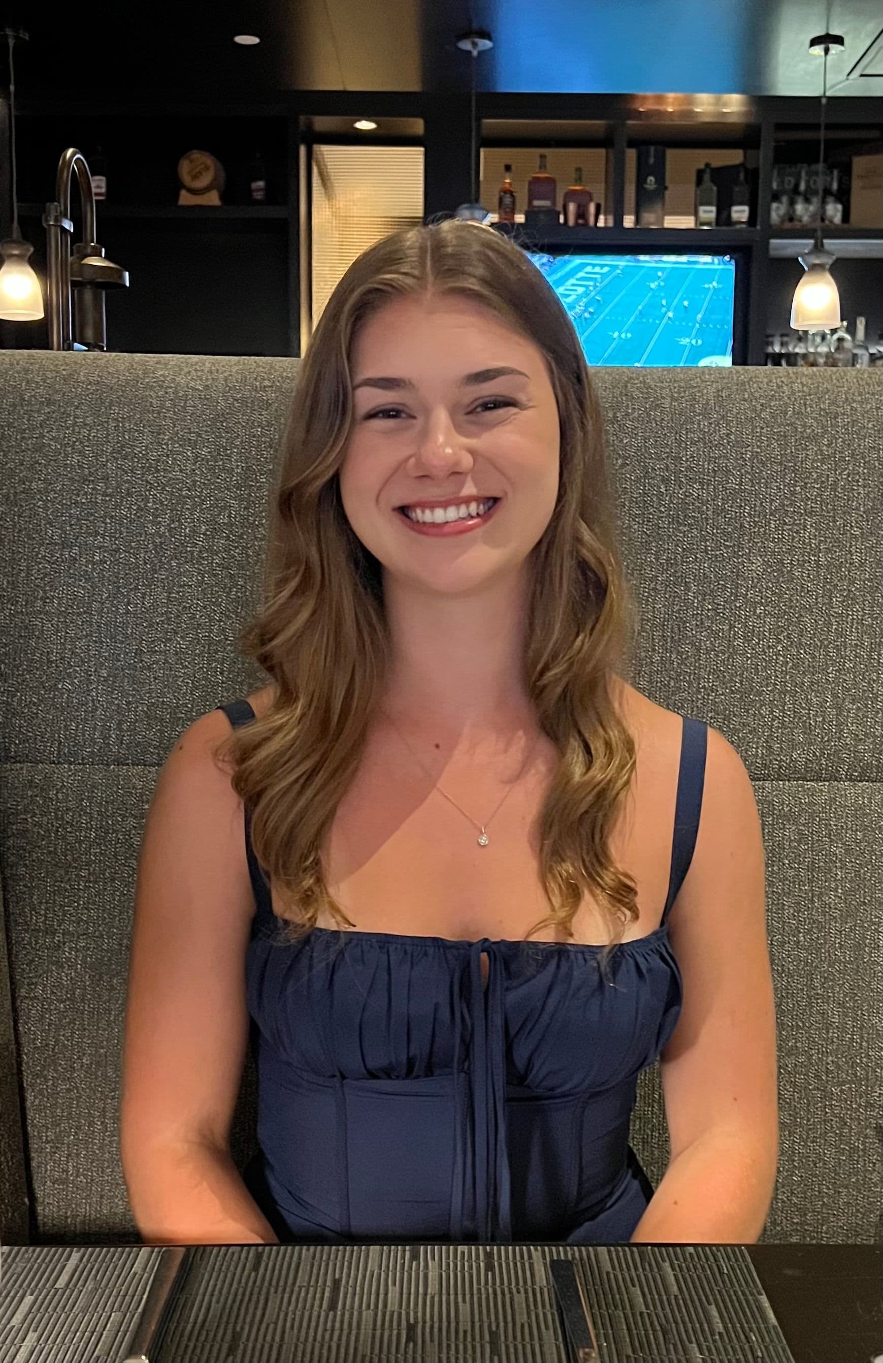 Canadian Student on 4-Month Co-op (DN Capital) Seeking Room Near Victoria Station: Aug - Dec 2026 - photo 1