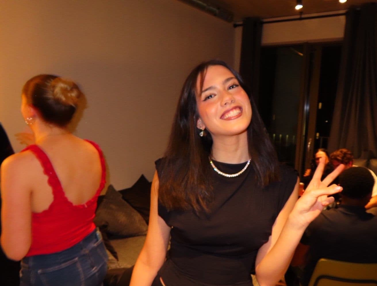 25 | New to London & Looking for a Fun, Sociable Flat/house share π - photo 3